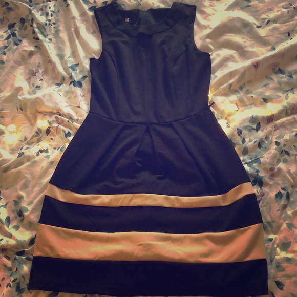 Beautiful dress - Picture 1 of 1